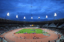 半岛体育入口-钻石联赛战况：曼联防线稳固，武汉三镇进攻受阻，伊布成最佳